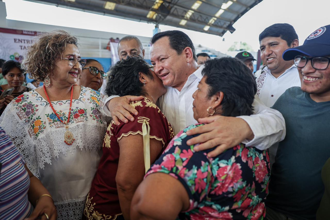 Gobierno de Yucatán entrega al Congreso el paquete del Presupuesto 2026 ...