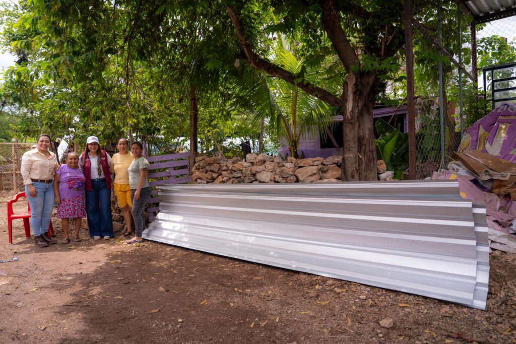 Refuerza DIF Yucatán apoyo en Pueblo Unido