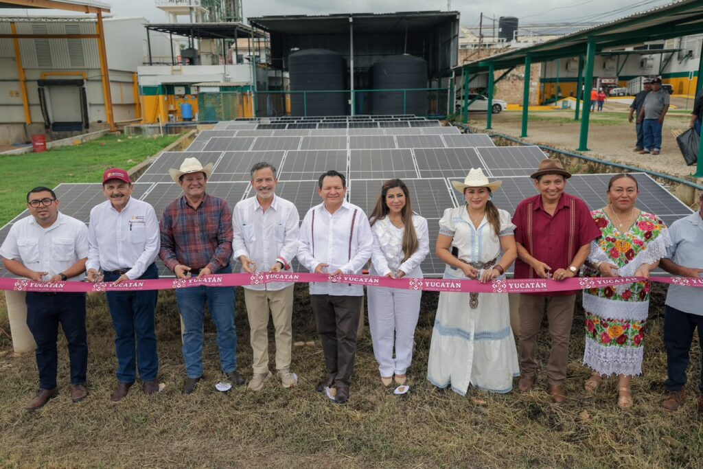 Impulsa inversión, tecnología y apoyos para el campo yucateco